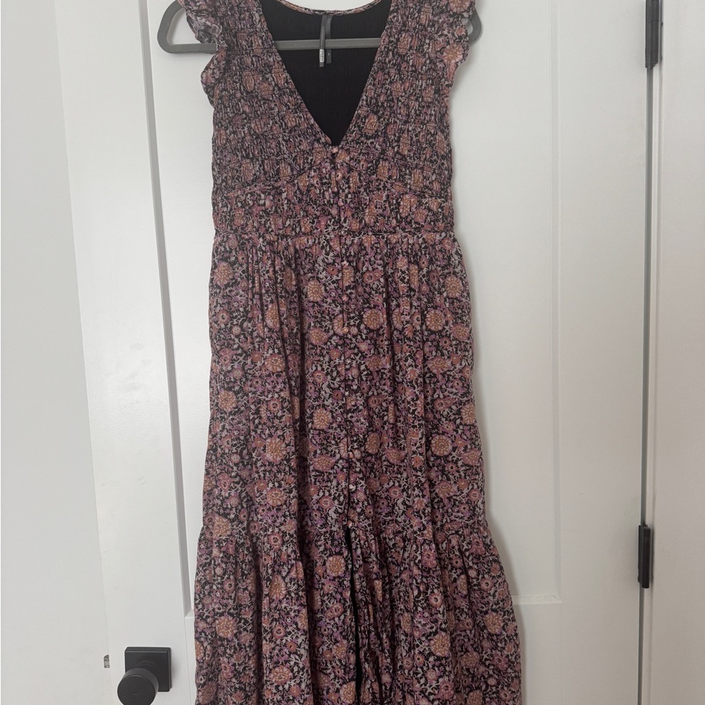 Chic Floral Midi Dress in Pink